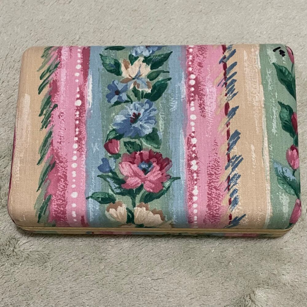 Vintage Mini Jewelry Box, 1980s Pastel Floral Fabric Covered Case for Travel - Picture 3 of 8